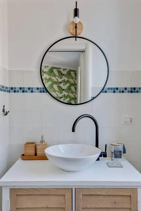 Easylife - Splendid Apt Milano Centrale 0*,  Italien
